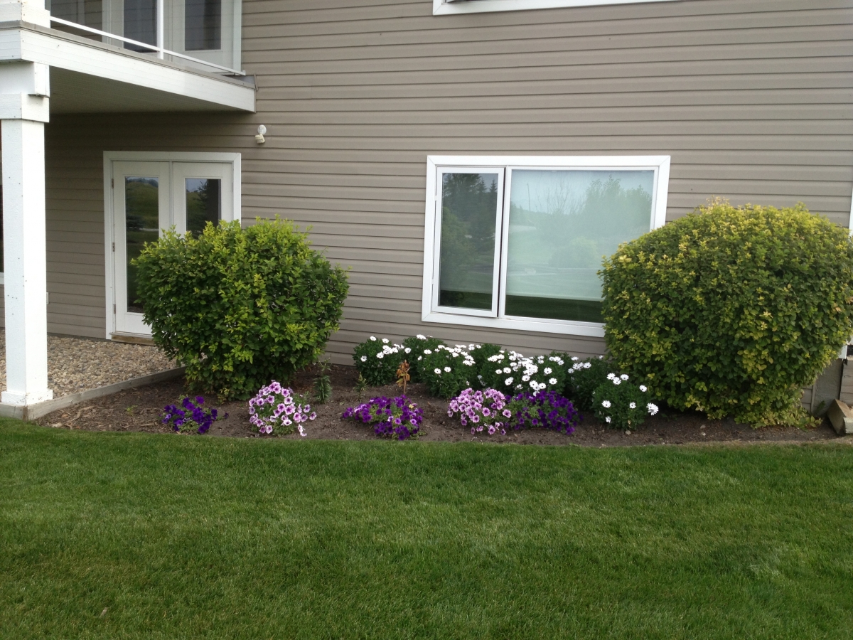 Flowers Longview Landscaping Ltd